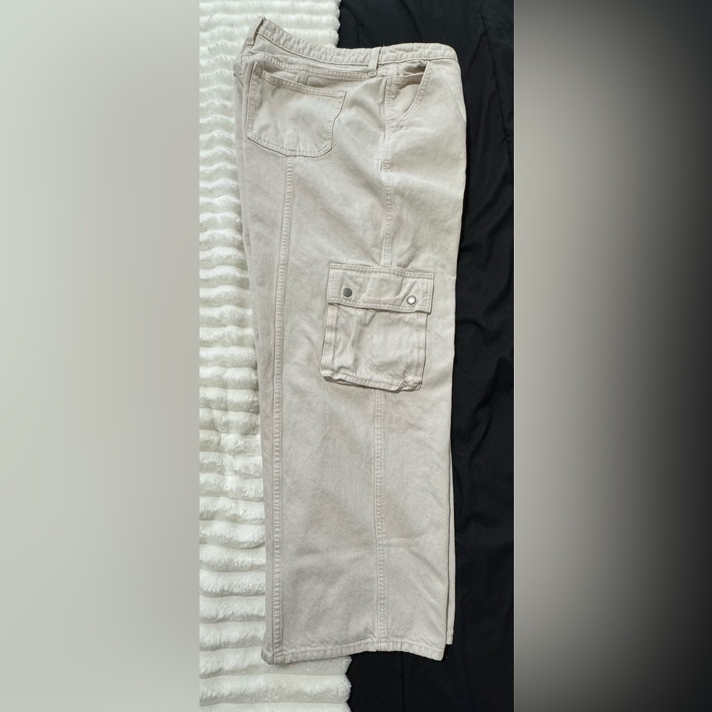 Abercrombie & Fitch Women Cream Curve Love Cotton Cargo
Pants Size 33/16L27Long - Picture 6 of 11